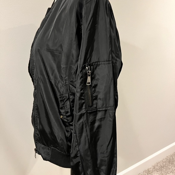 BLACK NYLON BOMBER JACKET - Picture 4 of 9